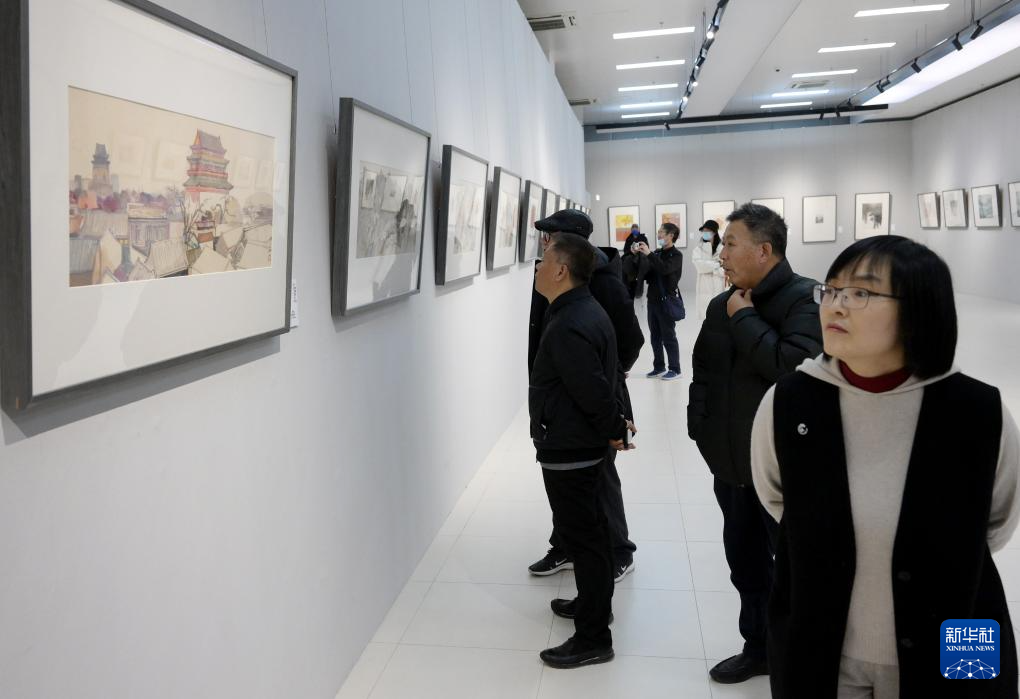 “中国画 画文物——2023北京中轴线主题写生作品展”在京举办