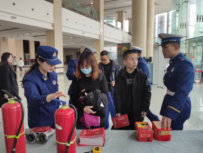 东湖消防救援大队联合区市场监管局开展“3.15”消防产品专项检查