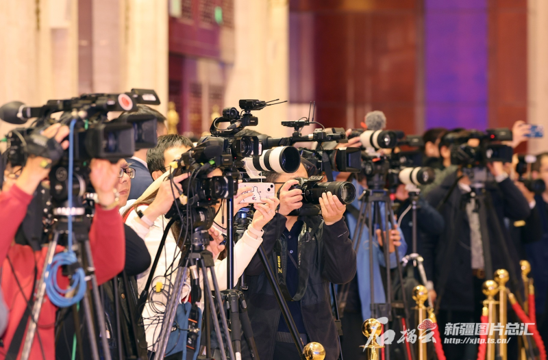 新疆在京举办有关国家驻华使节交流会