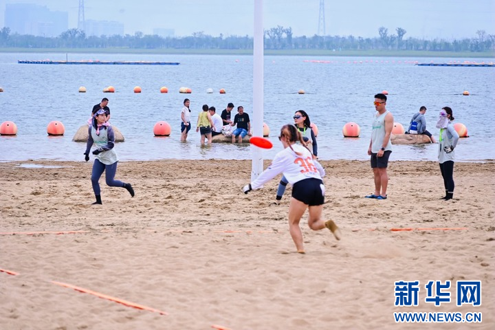 浙江宁波北仑：“观涌”海上音乐会上演