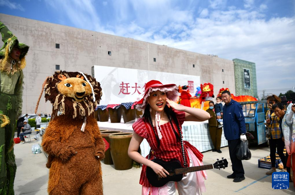 国道之行 海阔天空｜“花式逛集”迎中秋