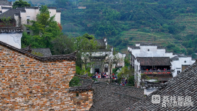 暧暧远人村｜江西婺源篁岭村：看得见的乡愁 一方山间的“调色盘”惊艳世界