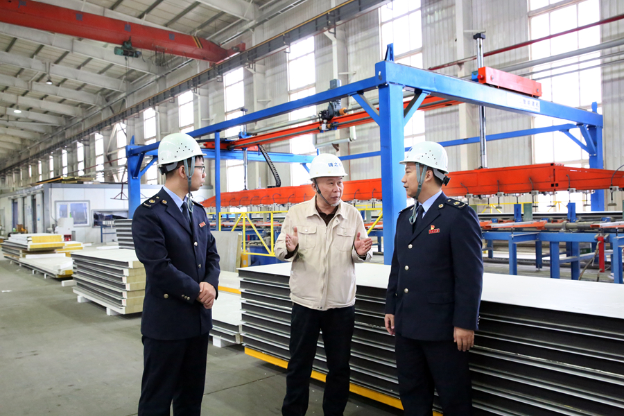 昌吉：青税聚力逐税梦 挺膺担当建新功