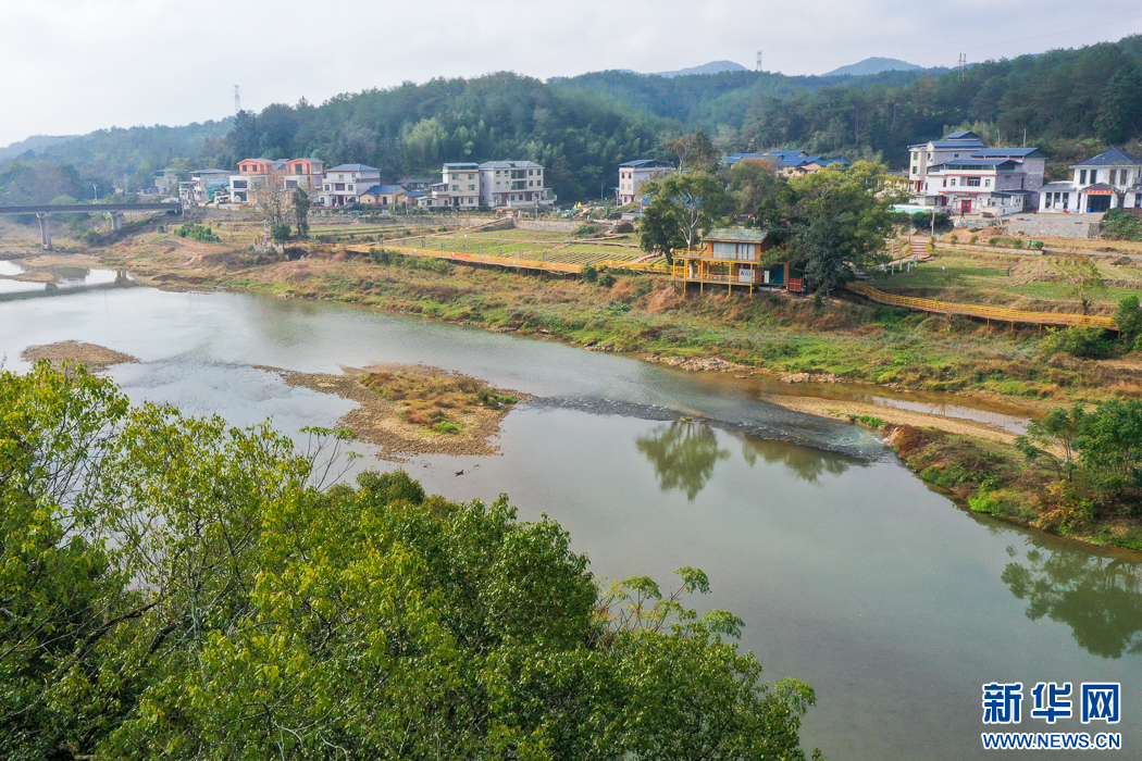 “飞阅”中国｜福建长汀：绿水青山带笑颜