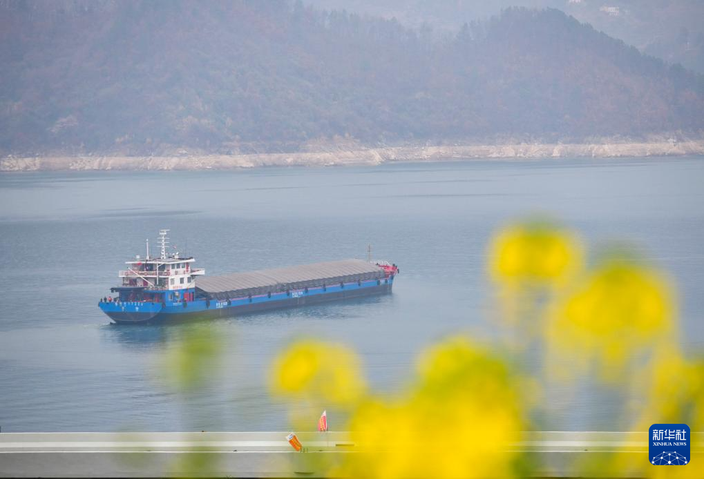 神州春意浓 尽享春光美