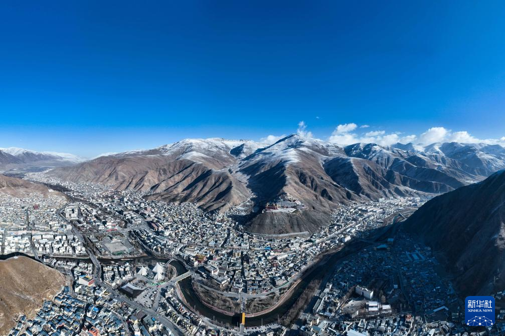 中国之城丨青海玉树：从生态绿地中“长”出的高原小城