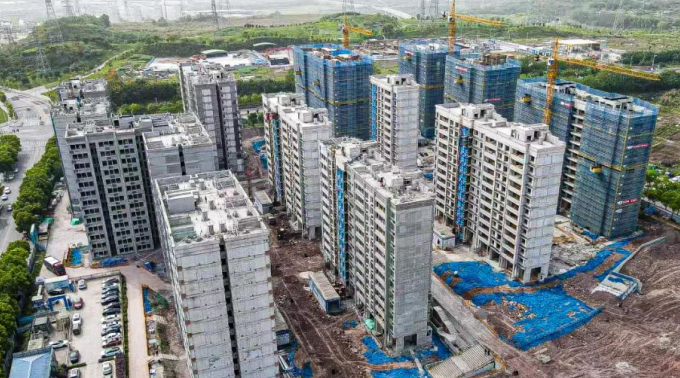 重庆两江新区水土新城一项目封顶 将解决千余名人才居住需求