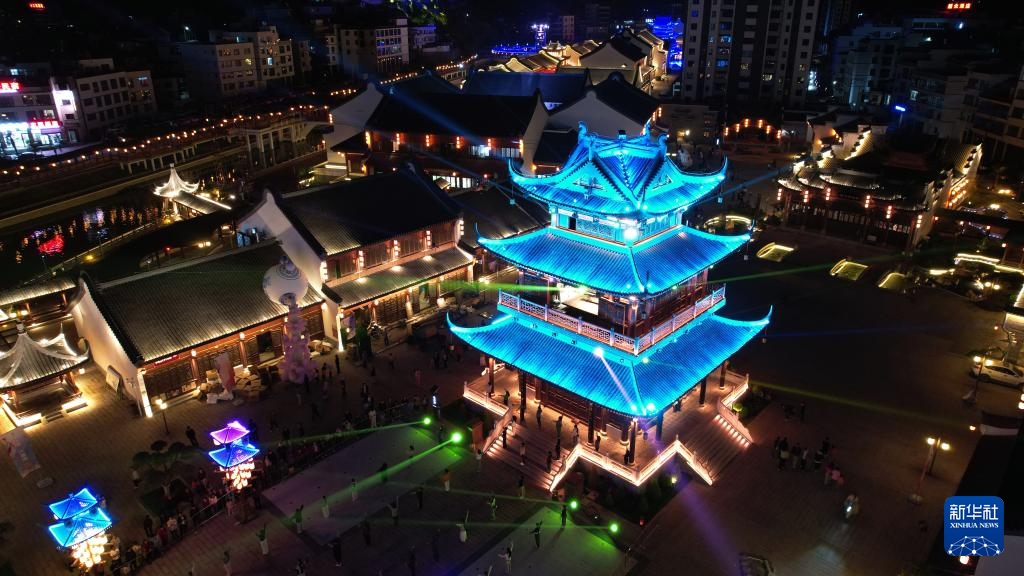 甘肃陇南：文旅新地标武都万象街将向公众开放