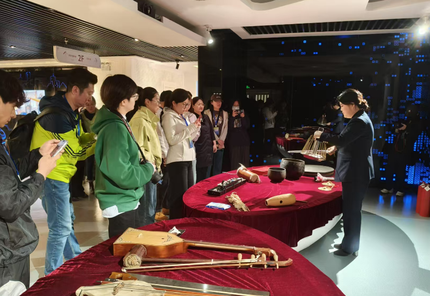 “一路生花——媒体看青城”活动在内蒙古呼和浩特市玉泉区、赛罕区再次开启