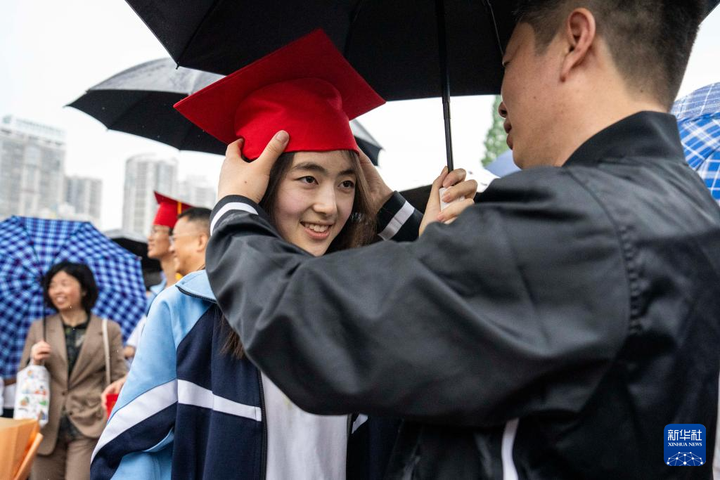 湖南浏阳：成人礼 致青春