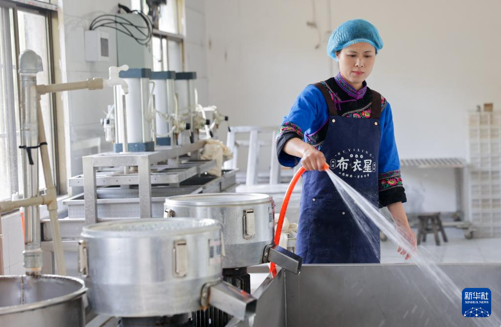 返乡大学生豆腐坊里的创业梦