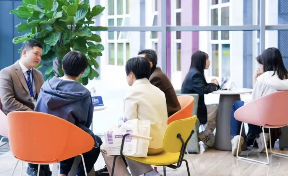 鲸帆港人子弟学校李莉：以DSE为舟载港籍学子驶向融合教育彼岸