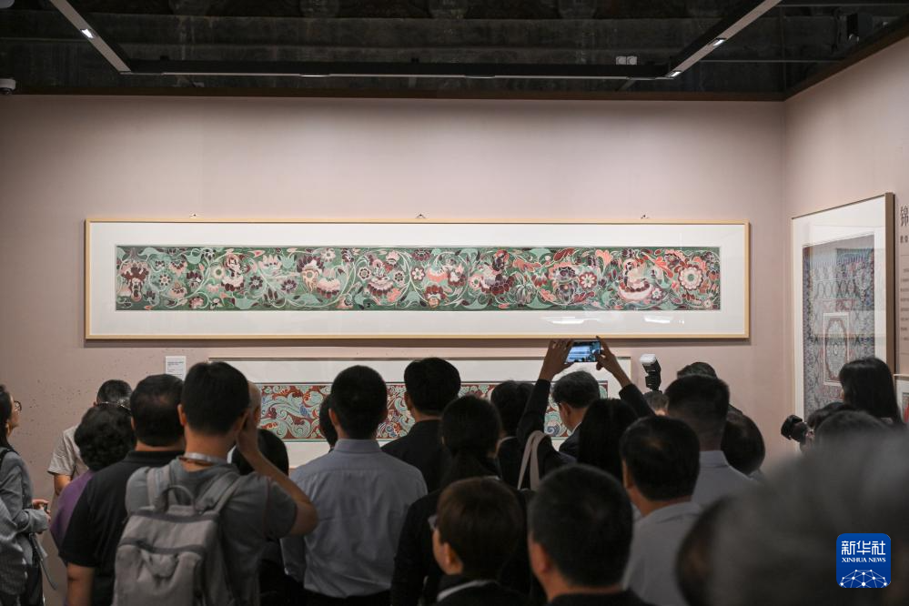 走进故宫 赏“彩画千年”