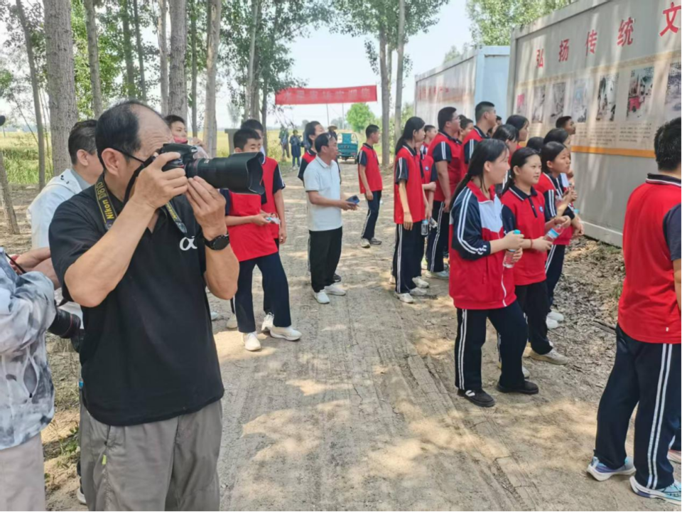 “文明乡村入镜来”主题摄影活动走进济阳新市村