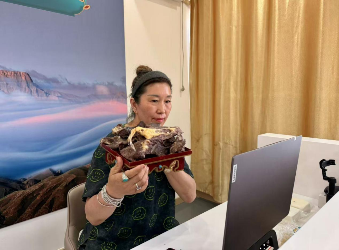 流量变销量！鄂托克旗草原村播让农牧民钱包鼓起来