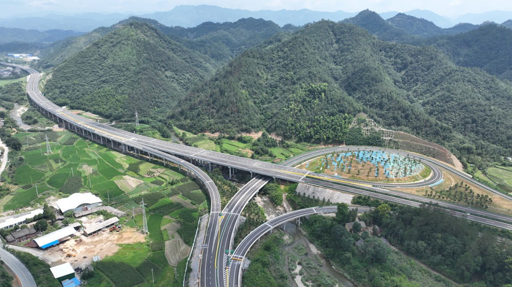 通武高速湖北段通车