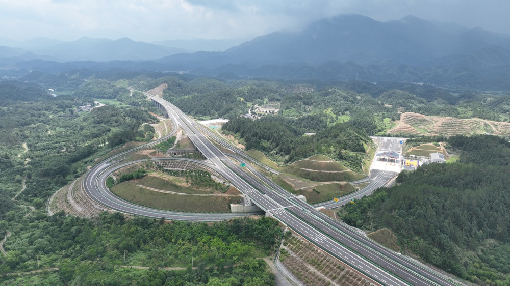 通武高速湖北段通车