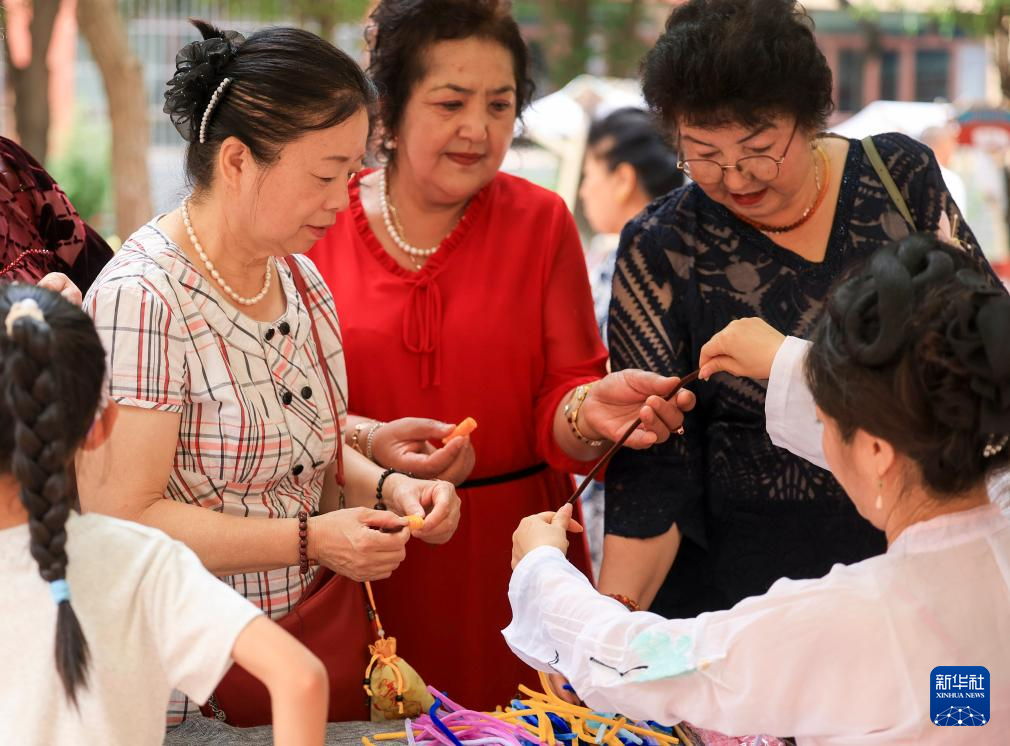 “银龄”学员迎来毕业季