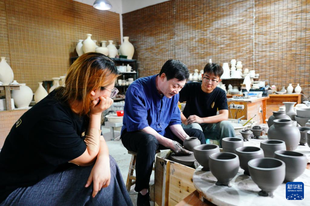 河北邢台：传承邢窑技艺 弘扬传统文化