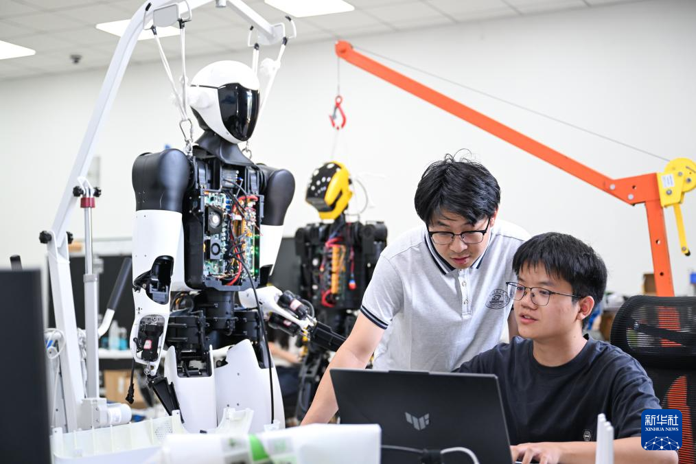 新生代科研力量助推人形机器人加速成长
