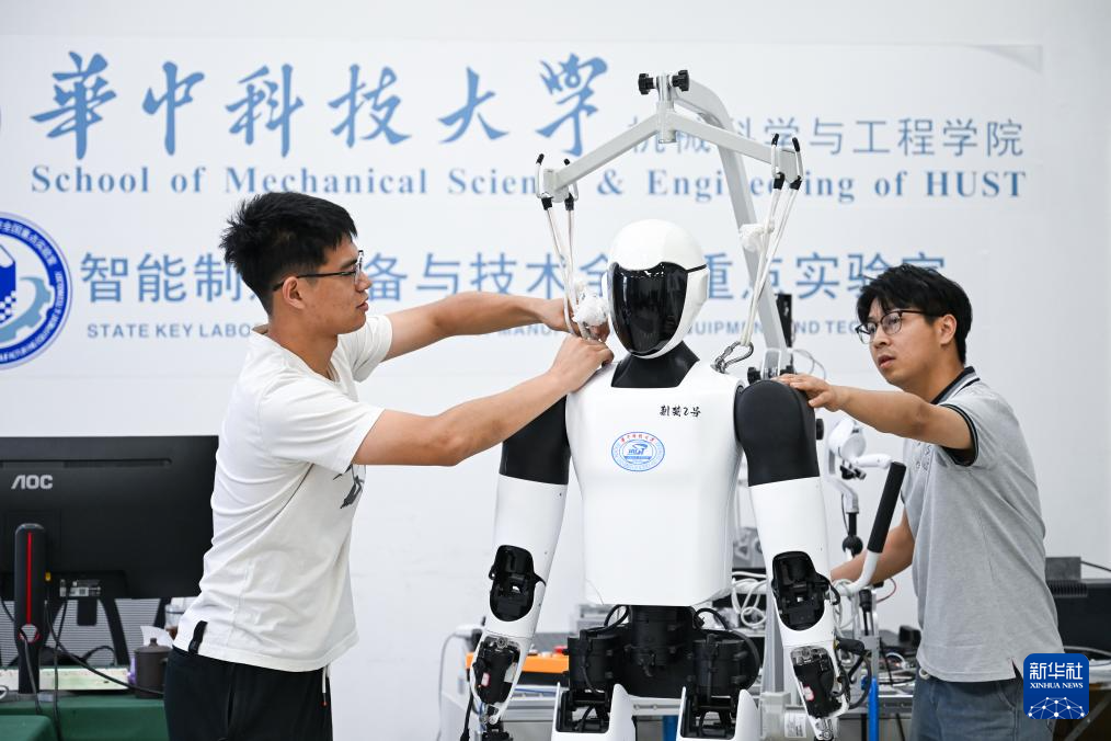 新生代科研力量助推人形机器人加速成长