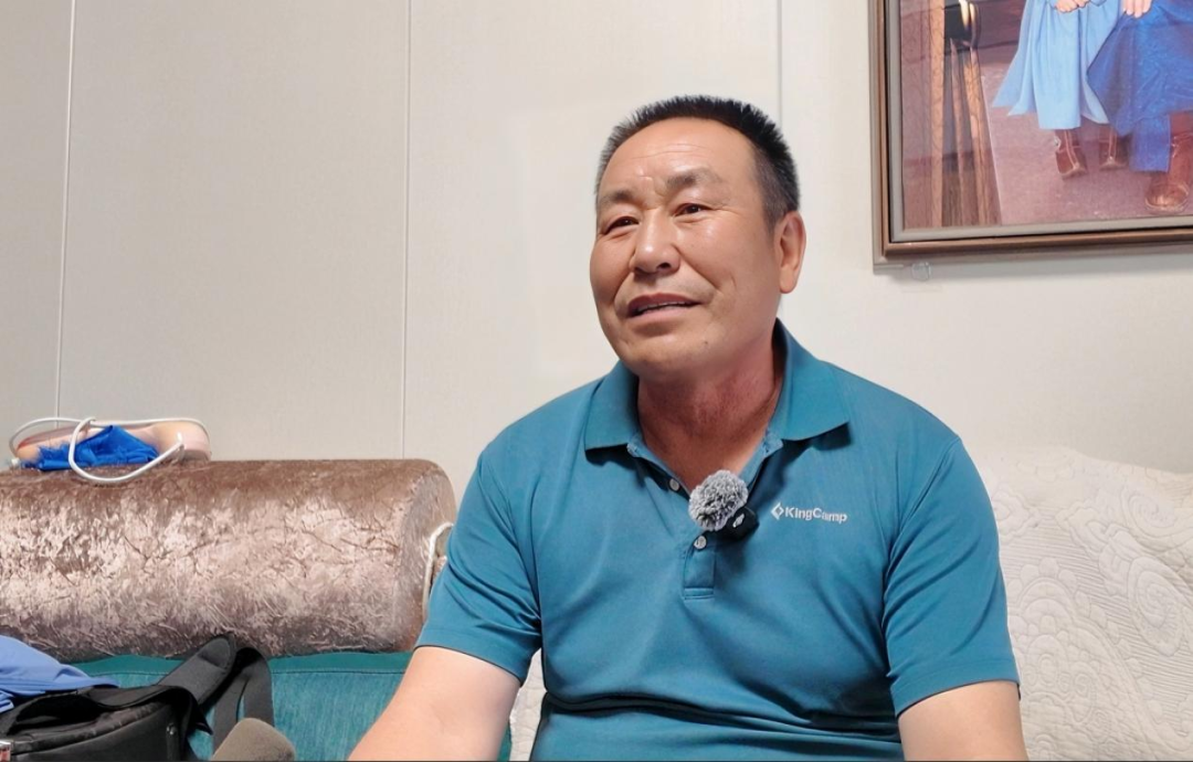 告别都市职场，扎根家乡牧场，古斯乐的“犇”富路 | 可爱鄂托克 · 奋进新篇章