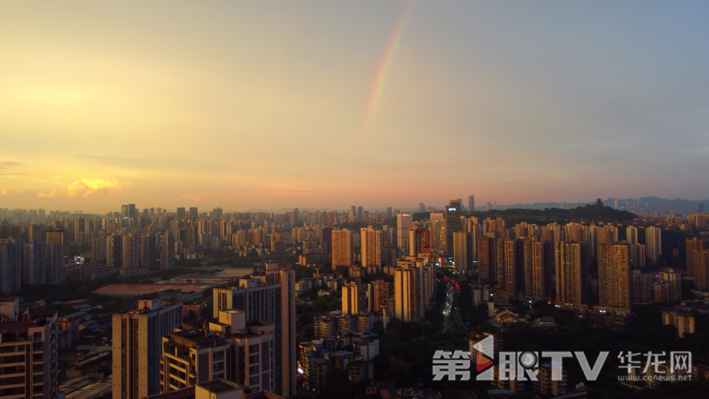 组图 | 夏雨初歇遇霞光 来一场与落日晚霞的浪漫邂逅吧