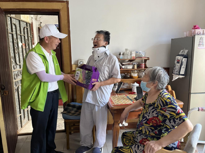 小葡萄串起大幸福——江苏常州戚墅堰街道河苑社区“全龄益角”里的中国式治理新图景