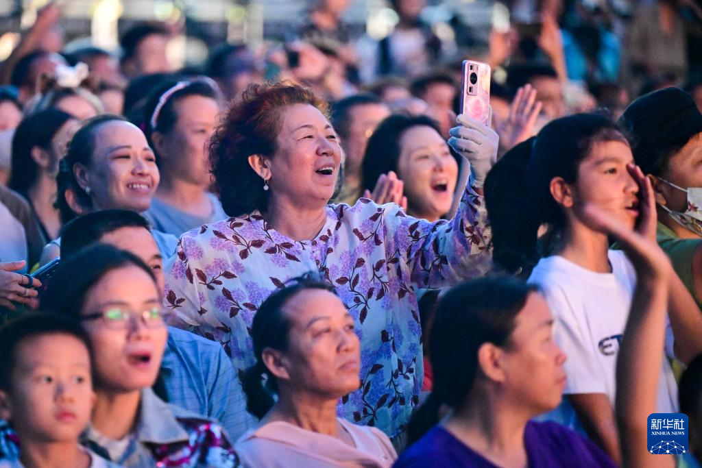 第七届中国新疆国际民族舞蹈节舞动文化交融乐章