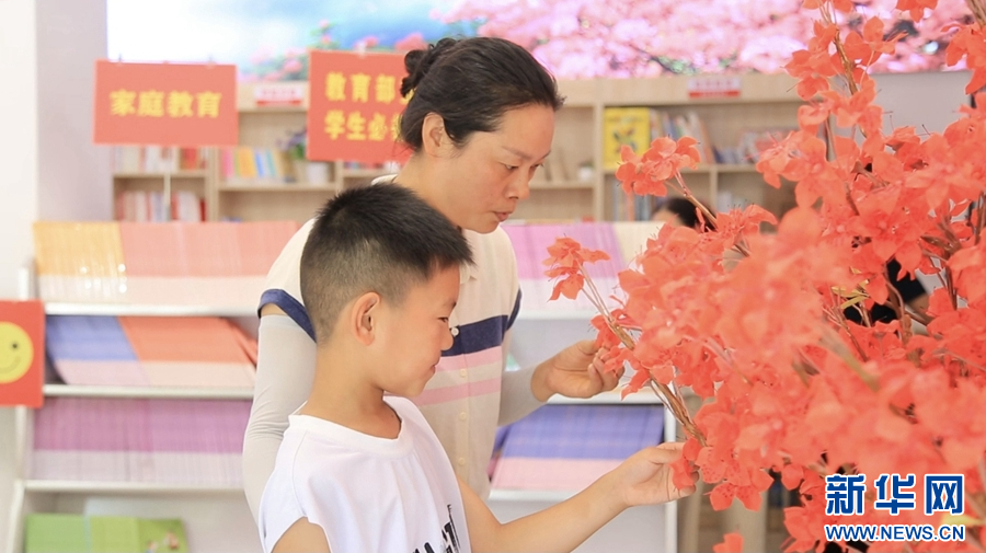 河南桐柏：非遗面塑进书店