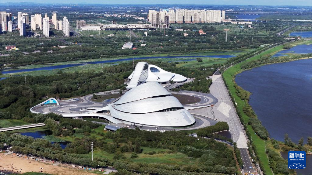 新时代中国调研行之文化中华｜哈尔滨：“清凉游”释放夏日文旅消费活力