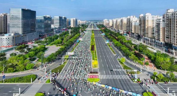 新赛道 兴动能 心服务 欣未来——2025兰州新区半程马拉松侧记