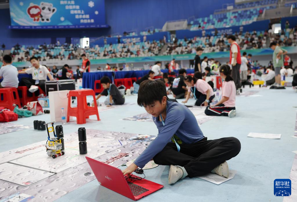 2025 Botball国际教育机器人大会在国家速滑馆举办