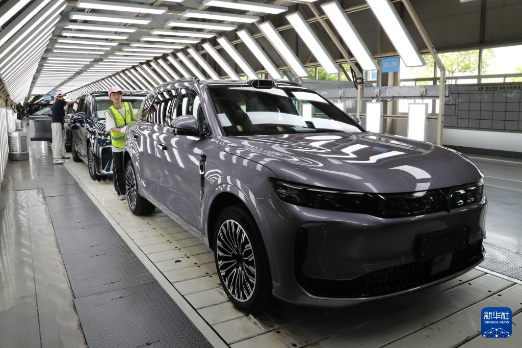 活力中国调研行丨岚图汽车：传统车企积极转型新能源