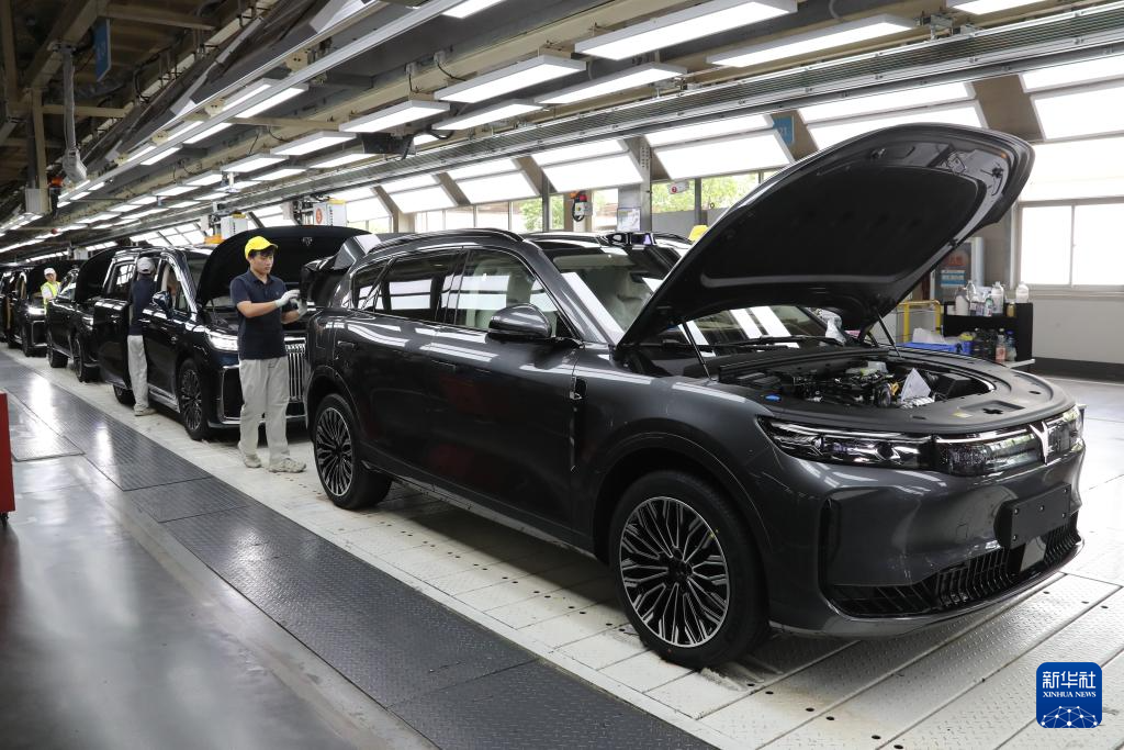 活力中国调研行丨岚图汽车：传统车企积极转型新能源