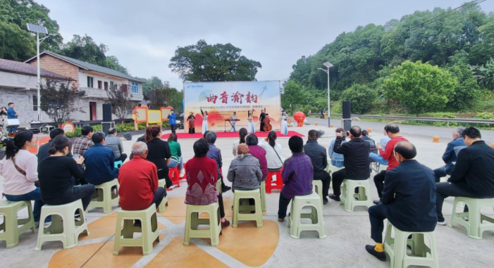 “镇”兴关键词|重庆长寿区长寿湖镇：红橙成“金”挂满枝 三产融合促振兴