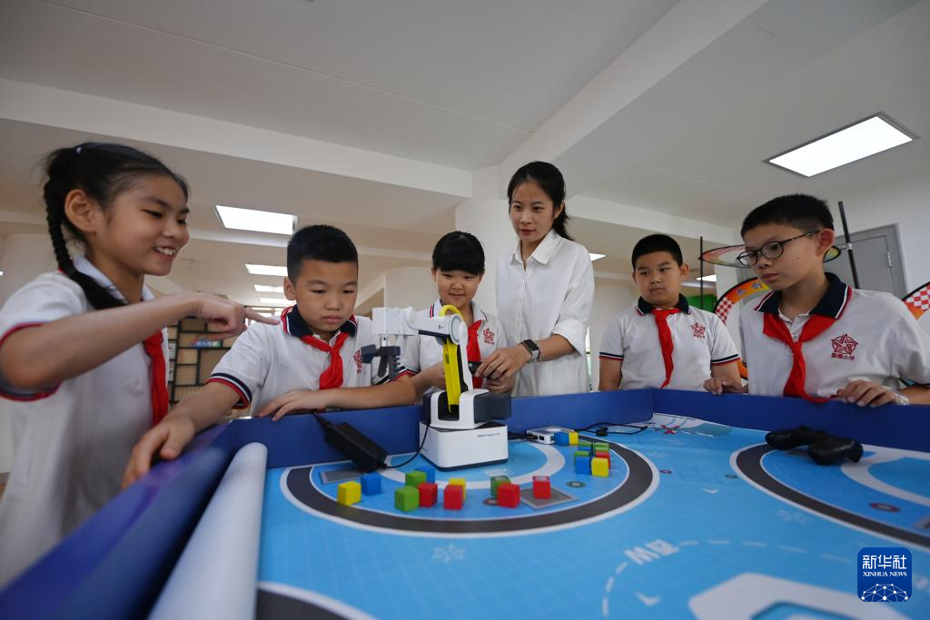 天津中小学幼儿园开启秋季新学期