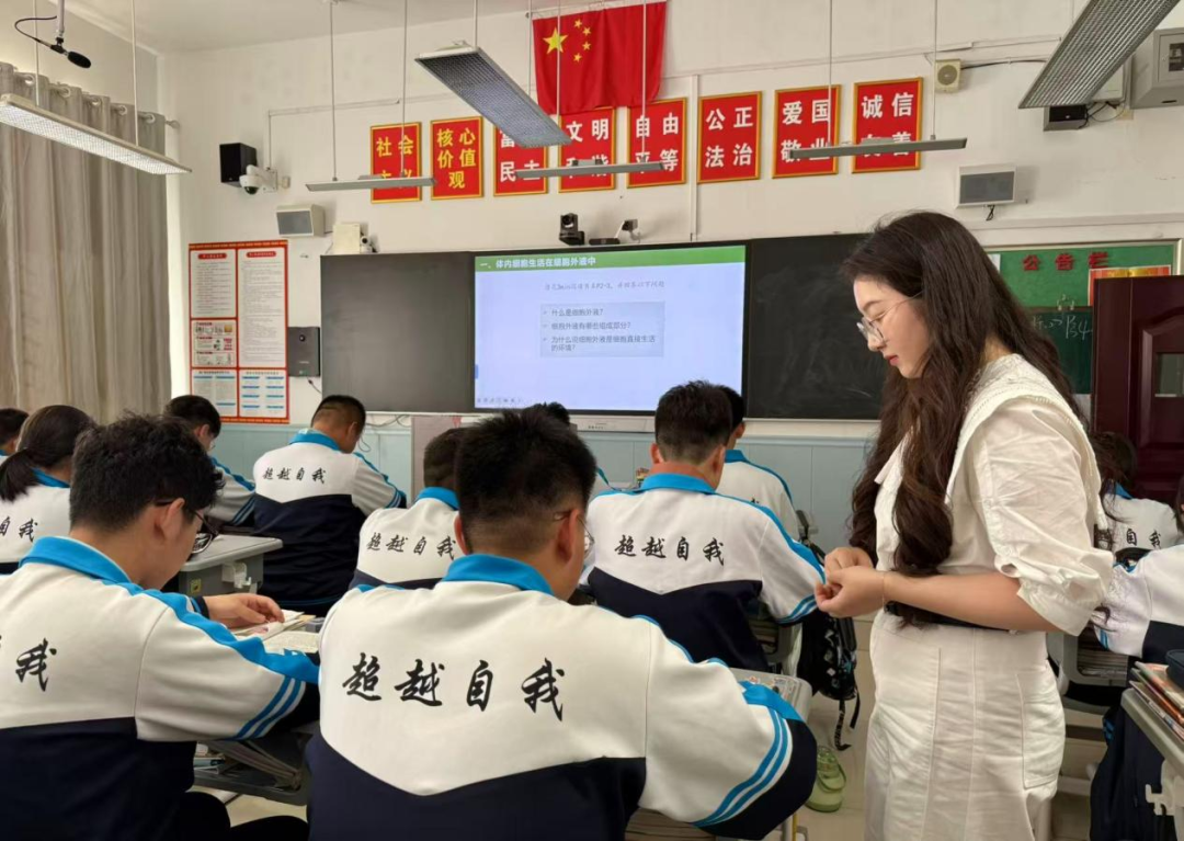 鄂托克旗：强师提质双驱动 教育发展谱新篇 | 一心一意办好鄂托克教育