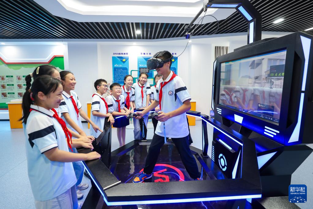 科普月里感受科技魅力