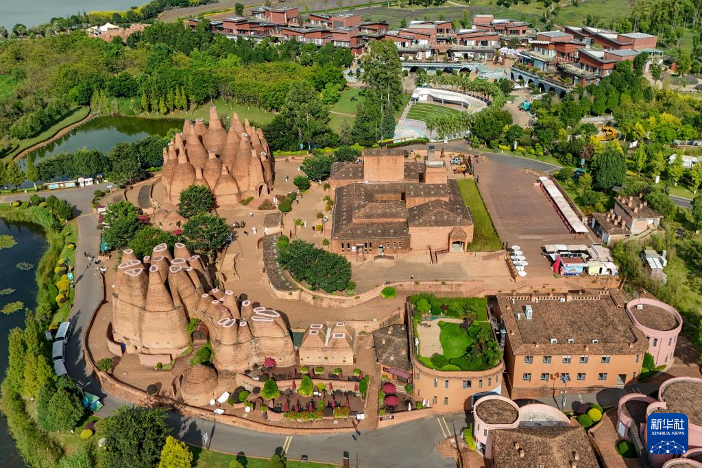 云南弥勒：艺术赋能 打造特色文旅新地标