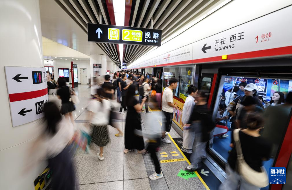 河北石家庄：地铁建设跑出“加速度” 市民出行递增“幸福感”