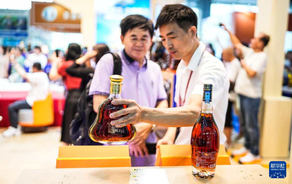 第十四届中国（贵州）国际酒类博览会开幕