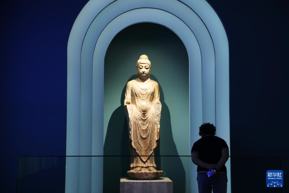 佛教造像艺术展亮相兰州