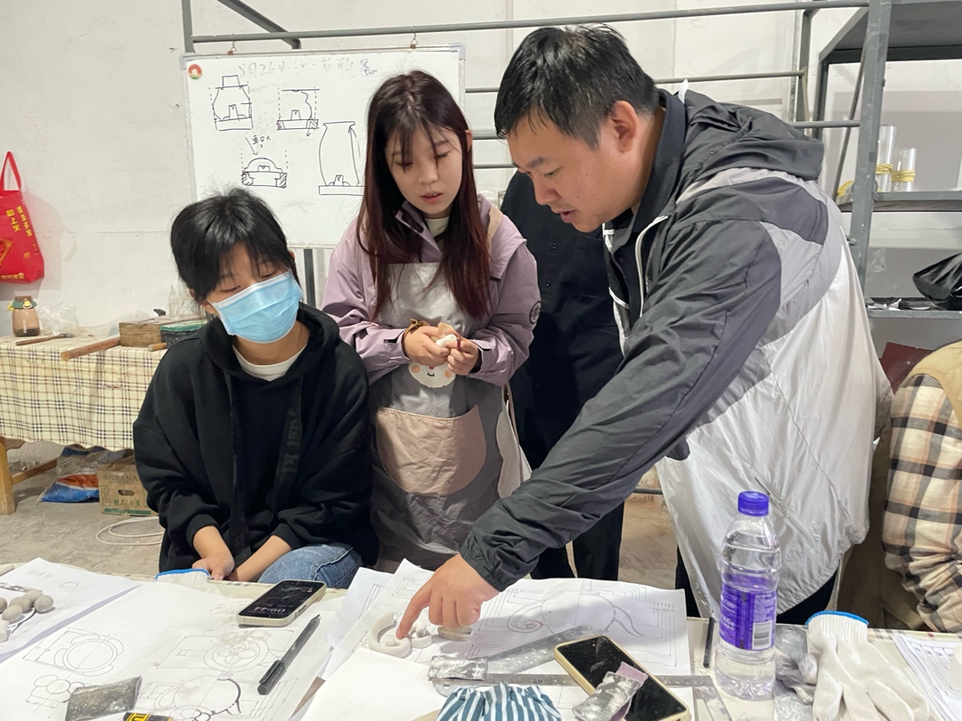 培养卓越工艺美术人才！山艺“四维模式”：让课堂走进车间，让非遗走向世界