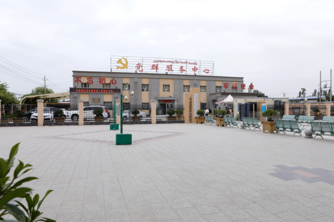 “金火车”带领和田人民走向幸福路——新疆铁路铺就乡村振兴“快车道”