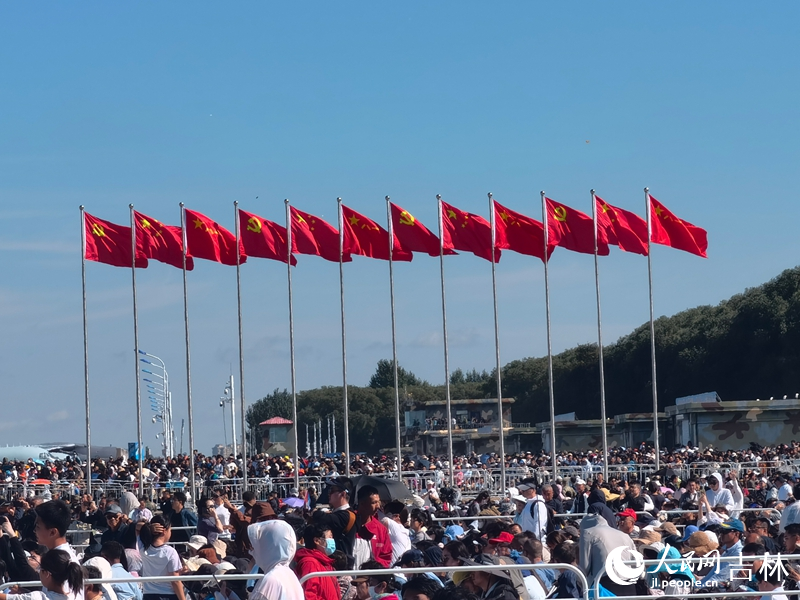 人民观察｜一场蓝天盛会激活春城发展新动能