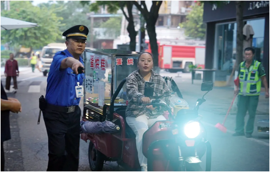 何以成都？两千万游客见证成都的“净优亮美”