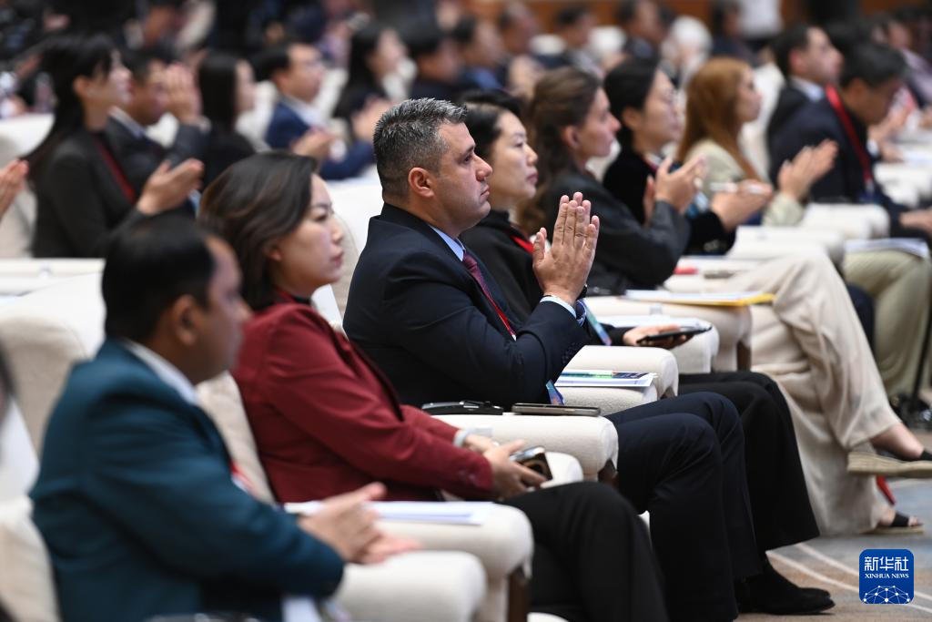 “世界市长对话·敦煌”开幕 共话文化城市治理
