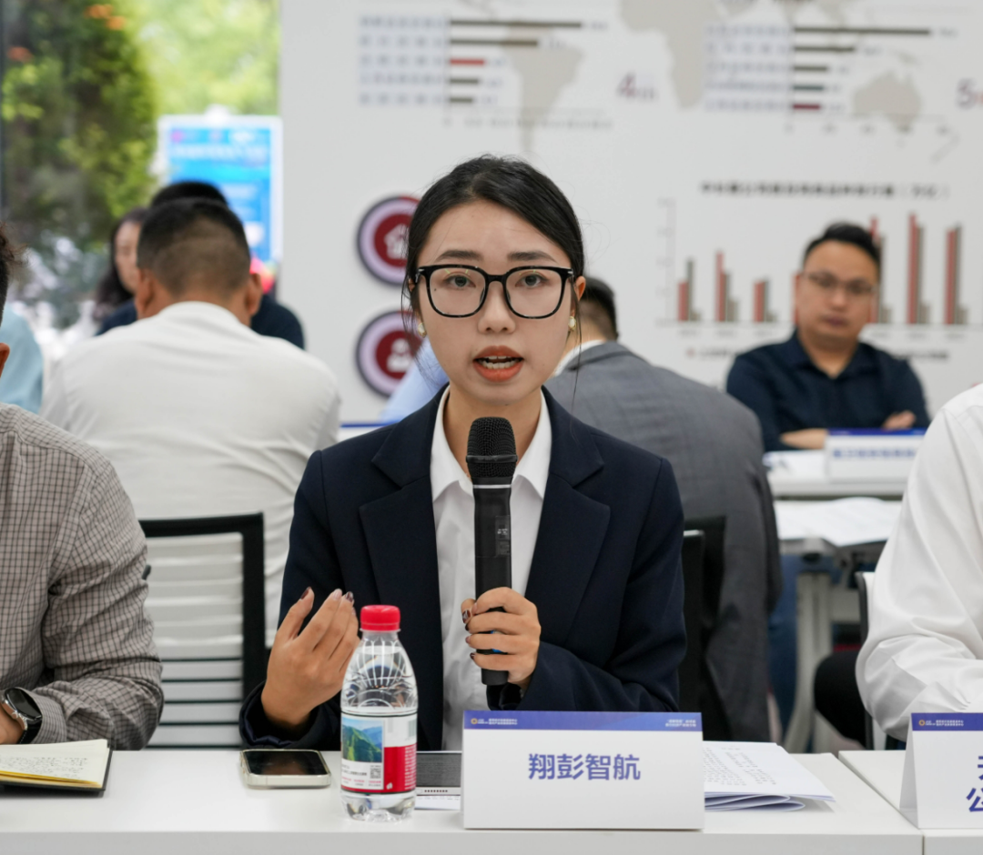 局长坐班、链长接待！精细化服务延伸至会后，政企面对面解难题