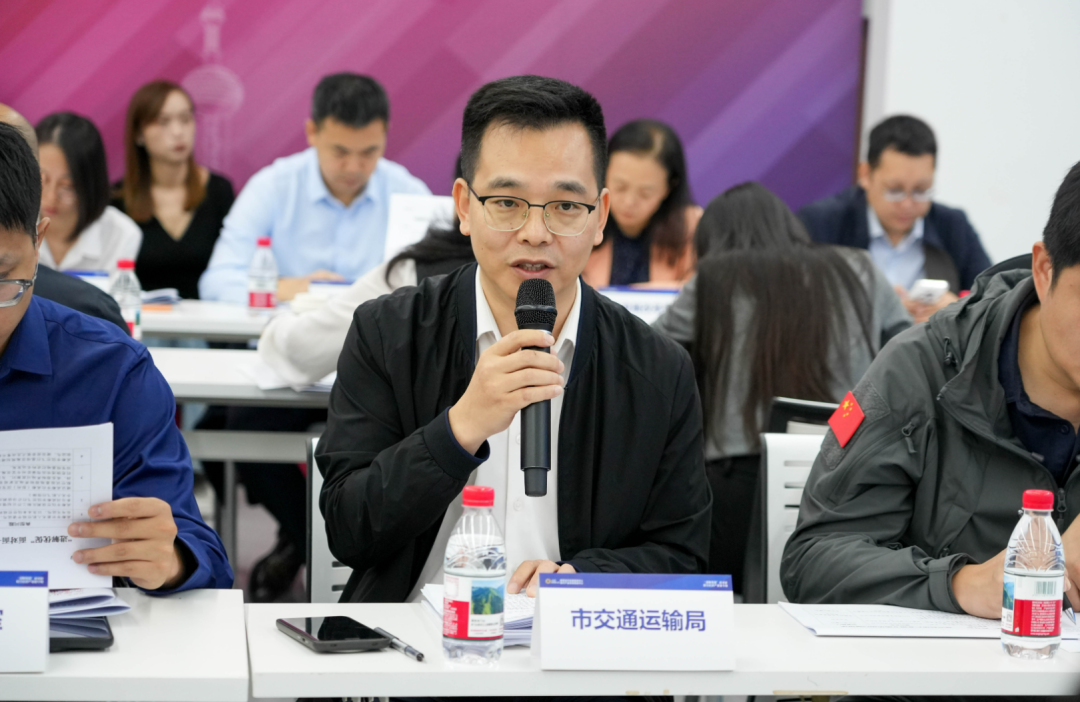 局长坐班、链长接待！精细化服务延伸至会后，政企面对面解难题
